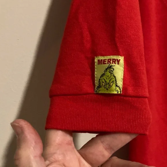 Dr. Seuss Festive Red Grinch Footie - Picture 6 of 7